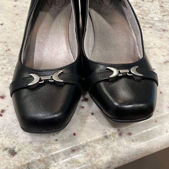 Life Stride Simply Comfort Black Faux Leather Get Up Low Wedge Slip On Shoes 9.5 - Picture 3 of 8